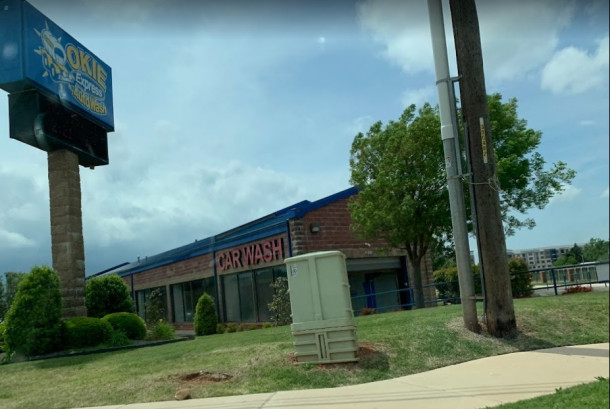 OKIE Express Auto Wash - Moore