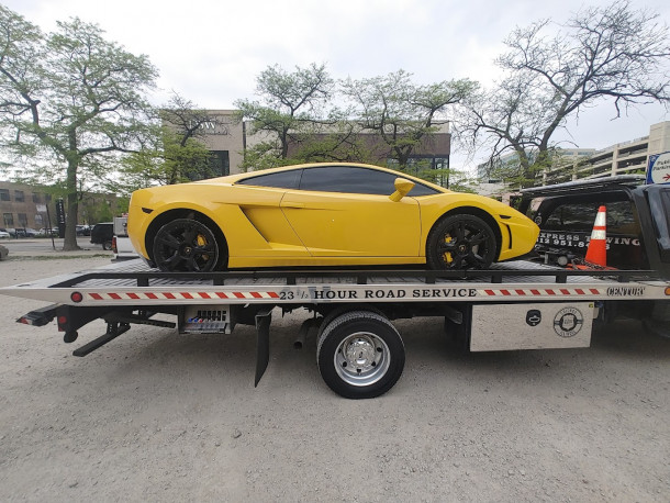 A1 Gold Coast Towing Chicago Tow Truck Services