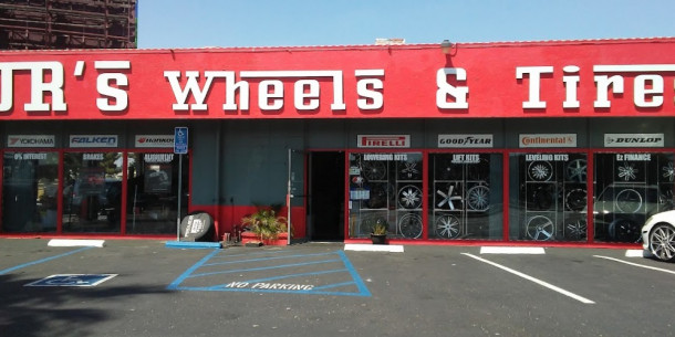 JR's Wheels & Tires