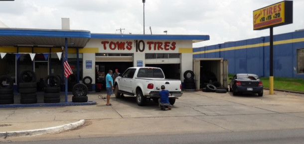 Tom's Tire Center